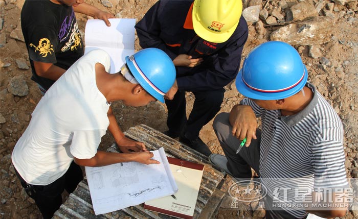 指導(dǎo)安裝現(xiàn)場 指導(dǎo)安裝現(xiàn)場