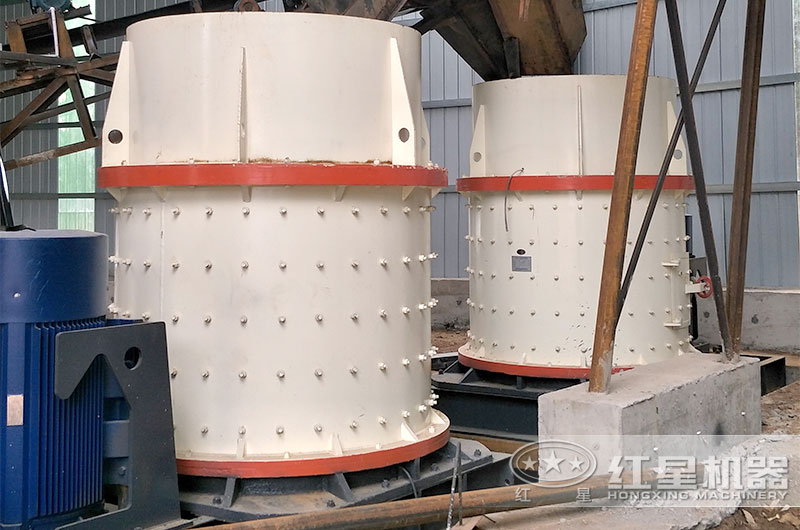 大型立軸式制砂機(jī)現(xiàn)場實(shí)拍