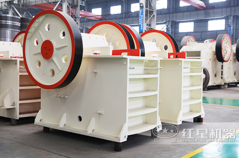 912顎式破石機產(chǎn)量是多少？一臺價格多少錢？