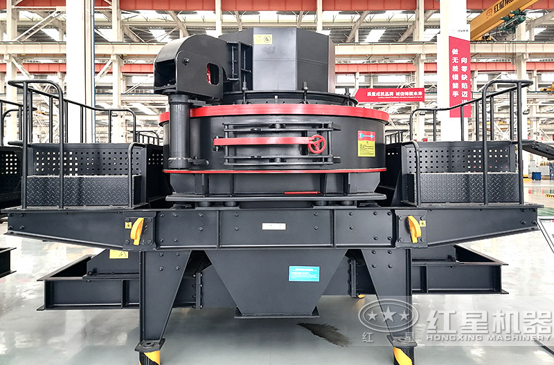 鵝卵石制沙機(jī)型號(hào)時(shí)產(chǎn)300噸有哪些，一臺(tái)價(jià)格多少？附視頻